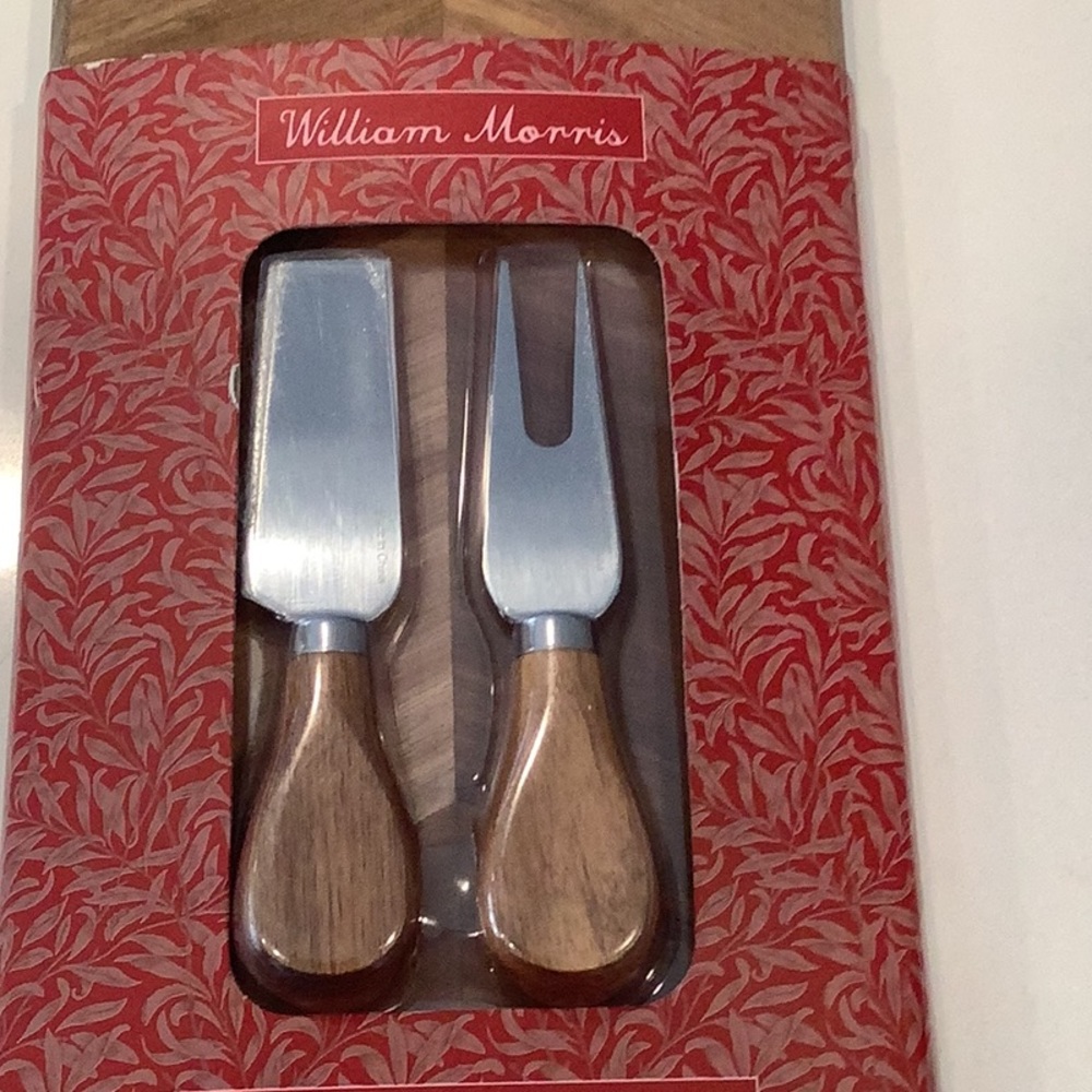 THREE PIECE CHEESE SET & RIMMING BOARD